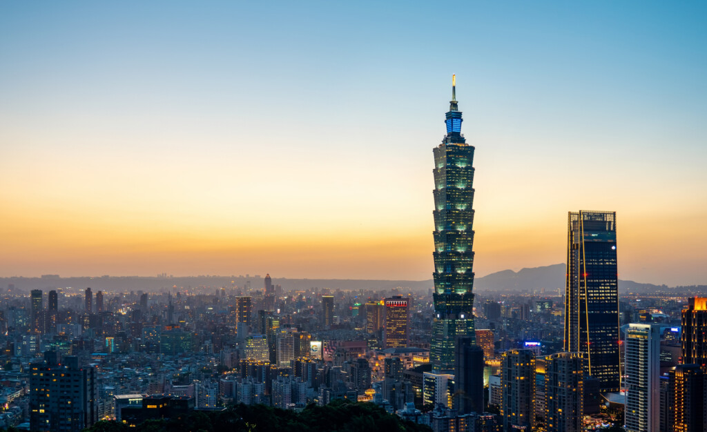 北投建案 - 北投耀境 Aurora Beitou，以科技美學與自然景觀完美融合，打造專屬北投的高質感住宅。鄰近捷運與北士科園區，交通便捷且具長期增值潛力。提供多元坪數規劃，滿足首購、換屋與投資需求。若您正在尋找北投預售屋、北投房子或規劃北投購屋，耀境就是最佳選擇。